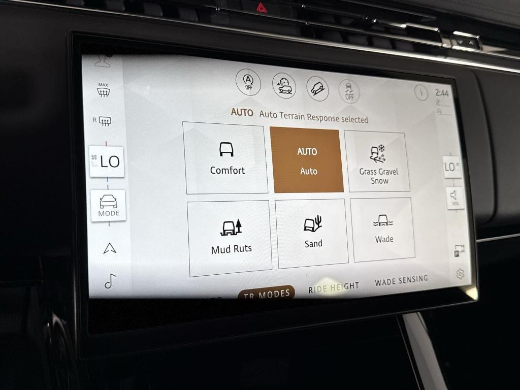 new 2025 Land Rover Range Rover Sport car, priced at $99,000