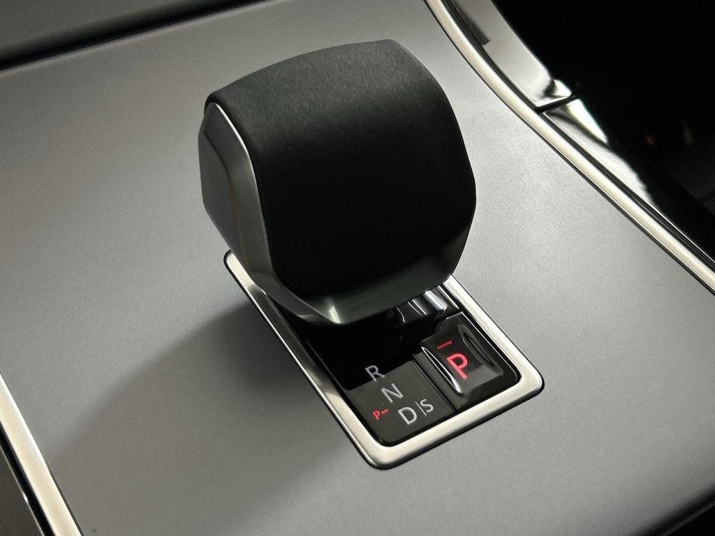 used 2025 Land Rover Range Rover Evoque car, priced at $43,995