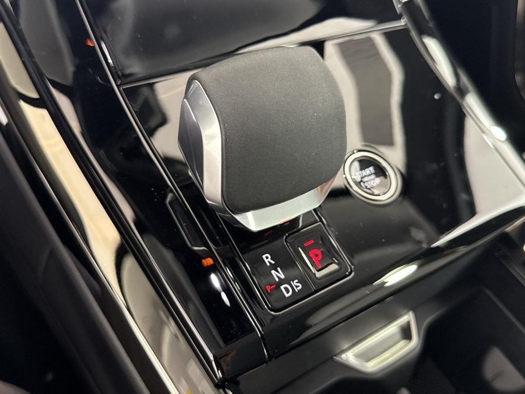 new 2025 Land Rover Range Rover Sport car, priced at $124,565