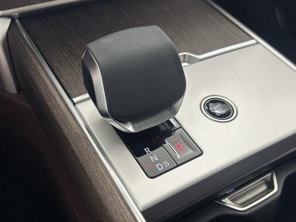 new 2025 Land Rover Range Rover car, priced at $146,400