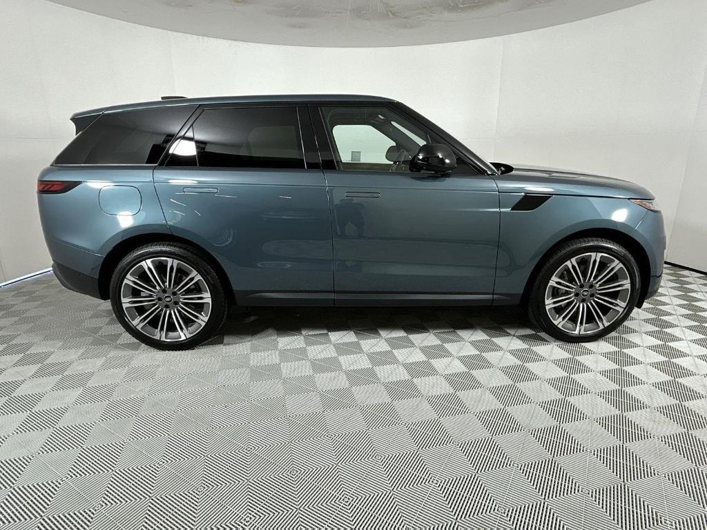 new 2025 Land Rover Range Rover Sport car, priced at $91,175