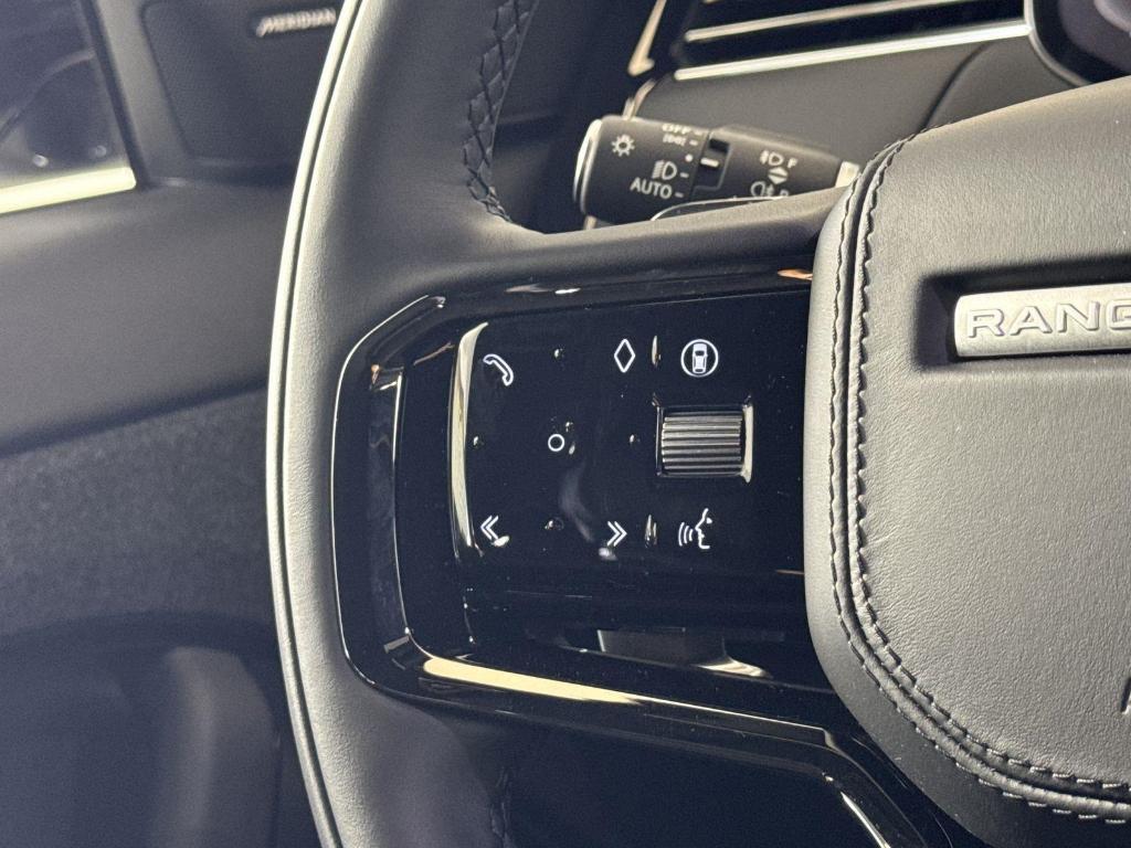 new 2025 Land Rover Range Rover Sport car, priced at $101,040