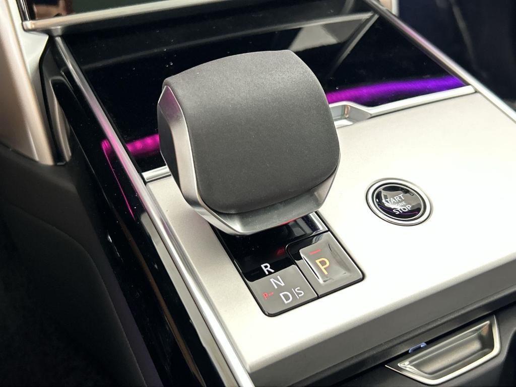 new 2025 Land Rover Range Rover car, priced at $131,940