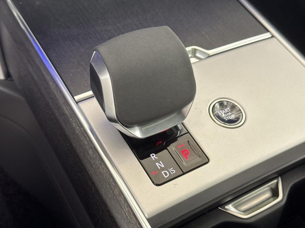 new 2025 Land Rover Range Rover car, priced at $148,955