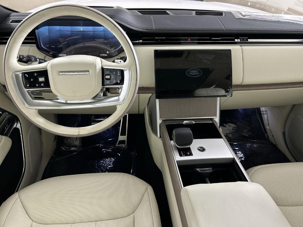 new 2025 Land Rover Range Rover car, priced at $154,305
