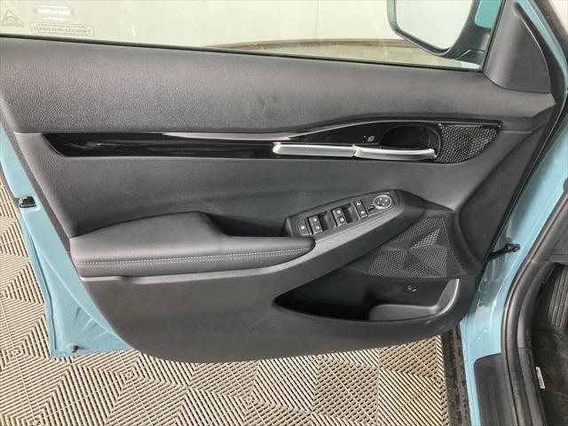 new 2025 Kia Seltos car, priced at $28,900
