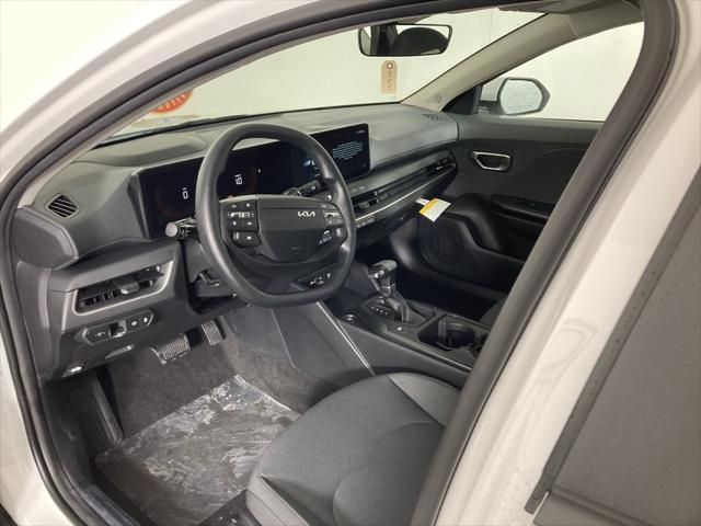 new 2025 Kia K4 car, priced at $23,323