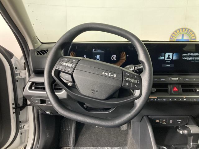 new 2025 Kia K4 car, priced at $23,323