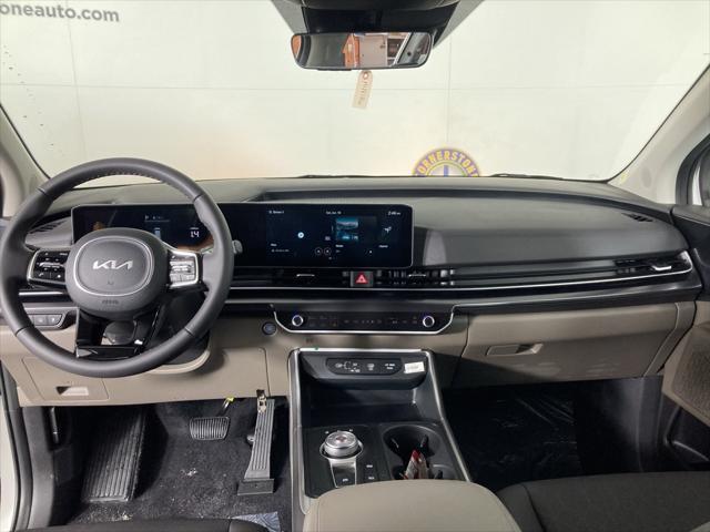 new 2025 Kia Carnival Hybrid car, priced at $42,230