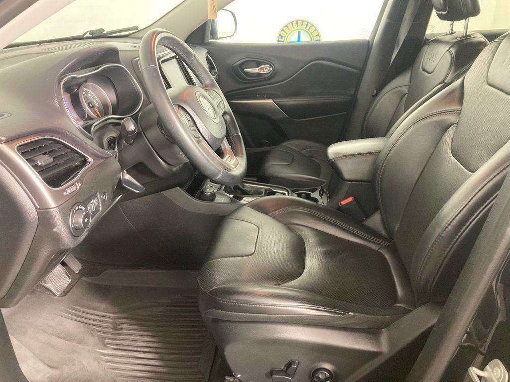 used 2019 Jeep Cherokee car, priced at $15,793