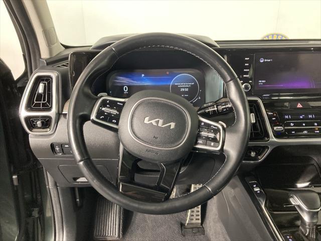 used 2022 Kia Sorento car, priced at $31,999