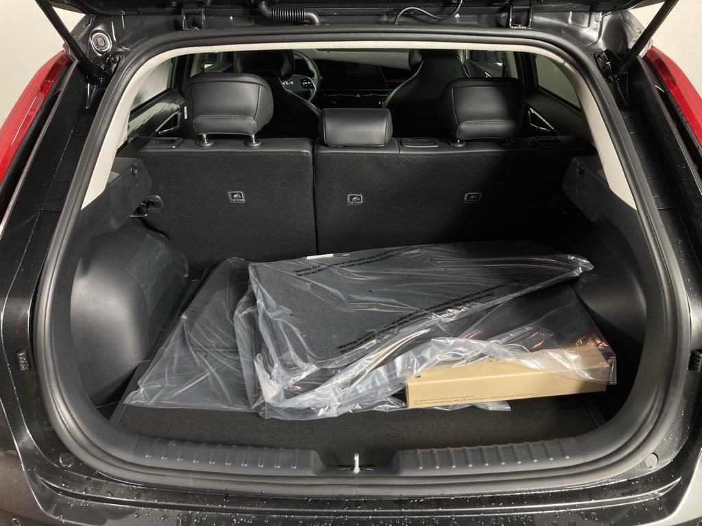 new 2025 Kia Niro car, priced at $28,499