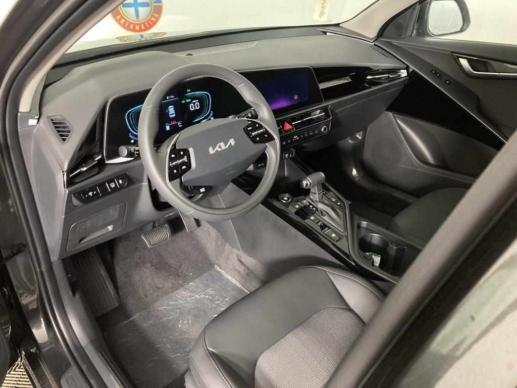 new 2025 Kia Niro car, priced at $28,499