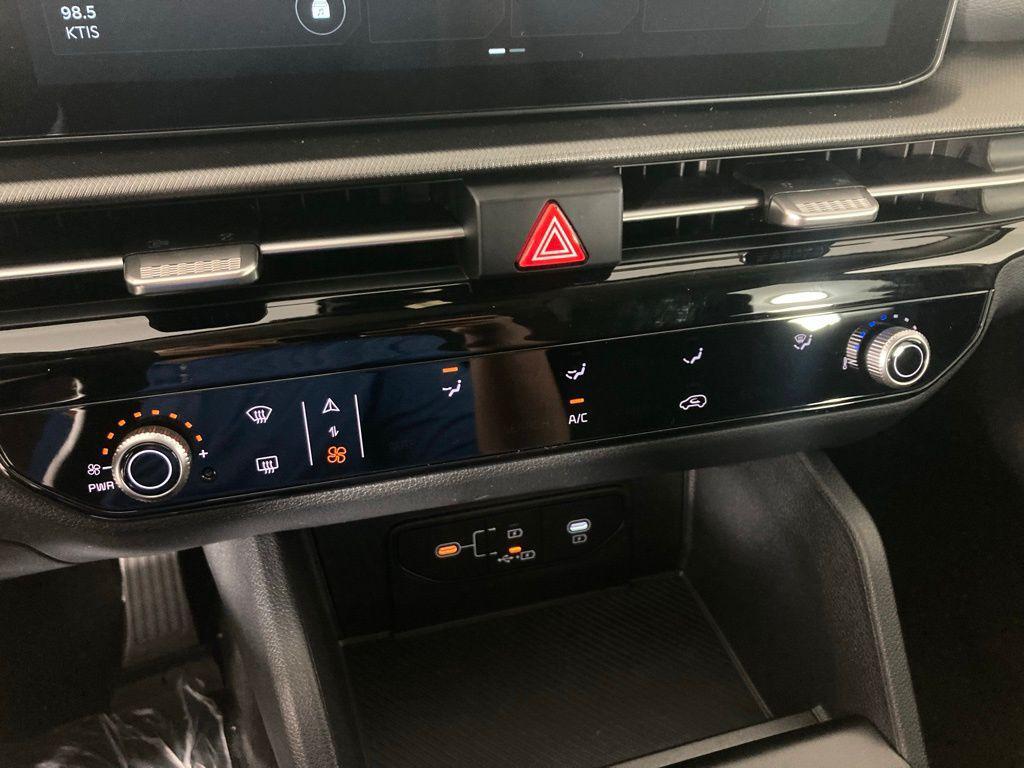 new 2026 Kia Sportage car, priced at $30,580