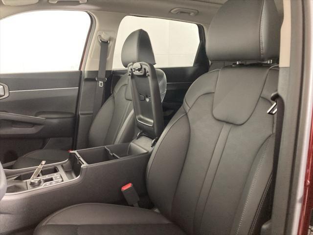 new 2025 Kia Sorento car, priced at $40,307