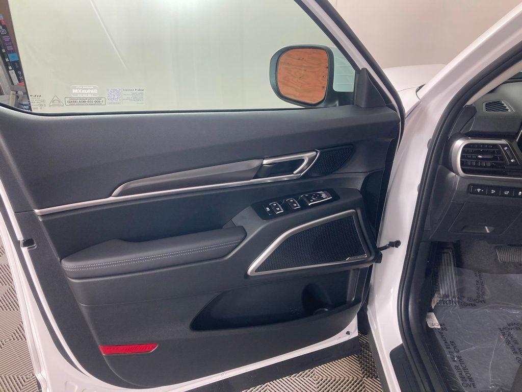 new 2025 Kia Telluride car, priced at $40,415