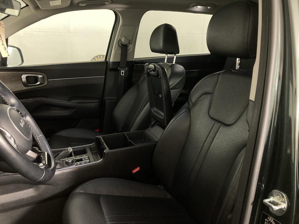 used 2022 Kia Sorento car, priced at $29,999