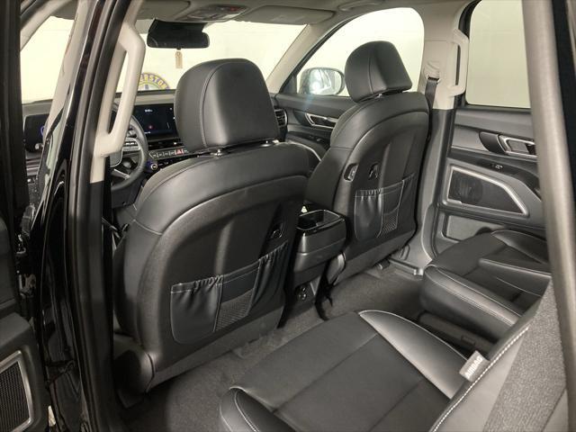 new 2025 Kia Telluride car, priced at $43,375