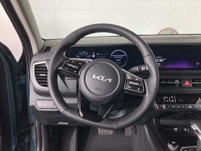 new 2025 Kia Seltos car, priced at $30,802