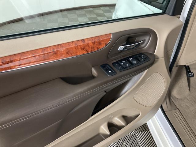 used 2015 Chrysler Town & Country car, priced at $11,500