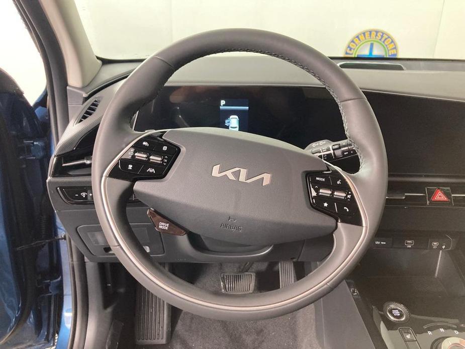 new 2024 Kia Niro Plug-In Hybrid car, priced at $36,040