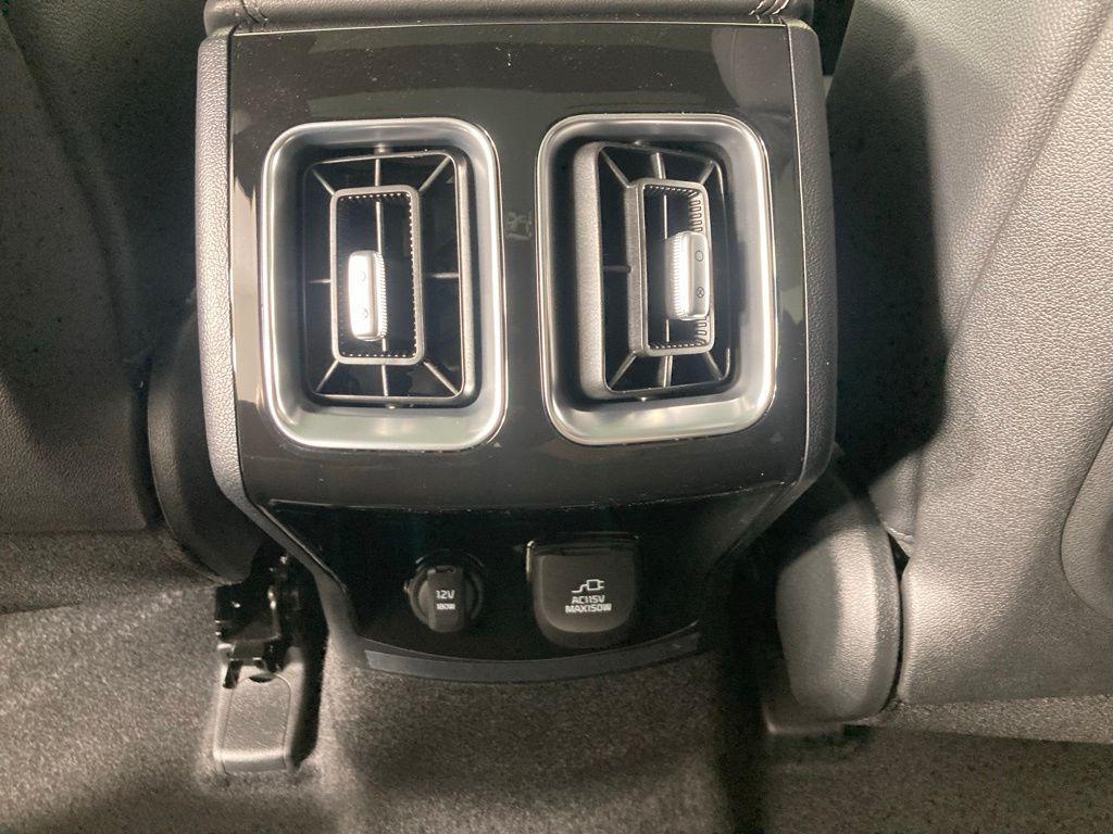 new 2026 Kia Sorento Hybrid car, priced at $44,870