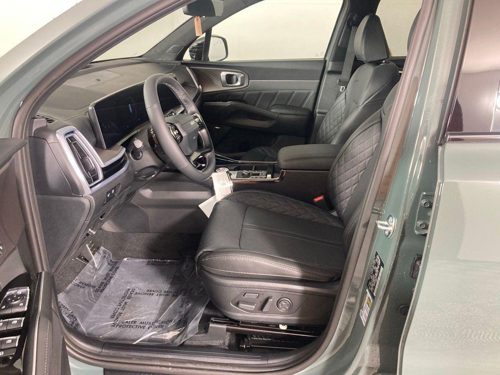 new 2026 Kia Sorento Hybrid car, priced at $44,870