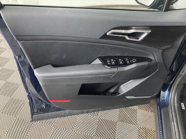 new 2025 Kia Sportage Hybrid car, priced at $33,999