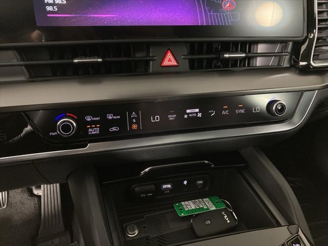 new 2025 Kia Sportage Hybrid car, priced at $33,999