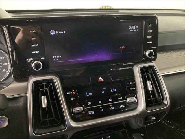 used 2022 Kia Sorento Hybrid car, priced at $30,999