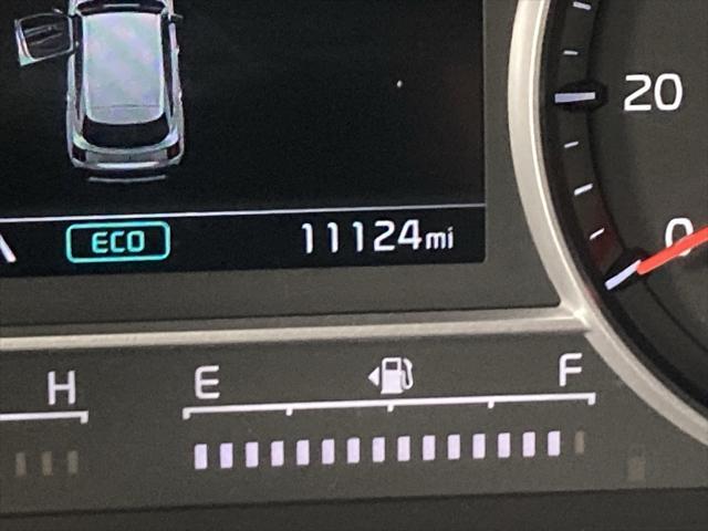 used 2022 Kia Sorento Hybrid car, priced at $30,999