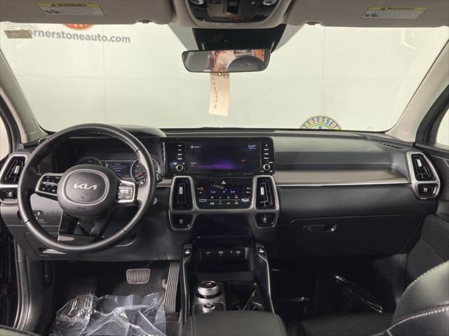 used 2022 Kia Sorento Hybrid car, priced at $30,999