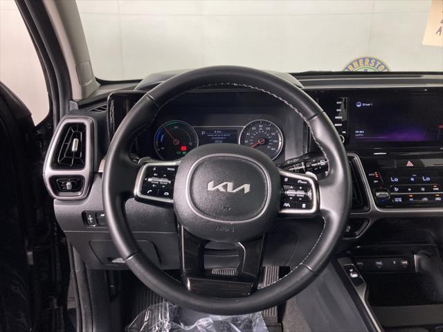 used 2022 Kia Sorento Hybrid car, priced at $30,999