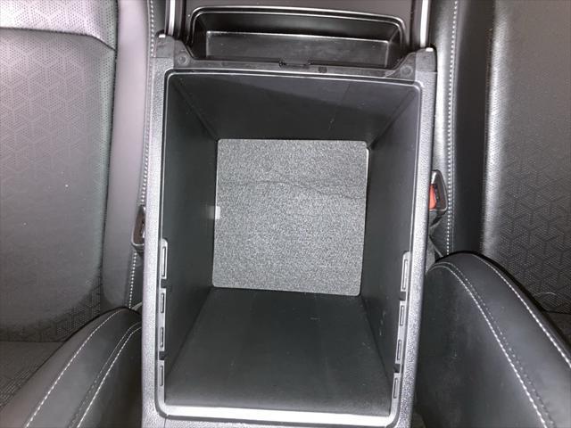 used 2022 Kia Sorento Hybrid car, priced at $30,999