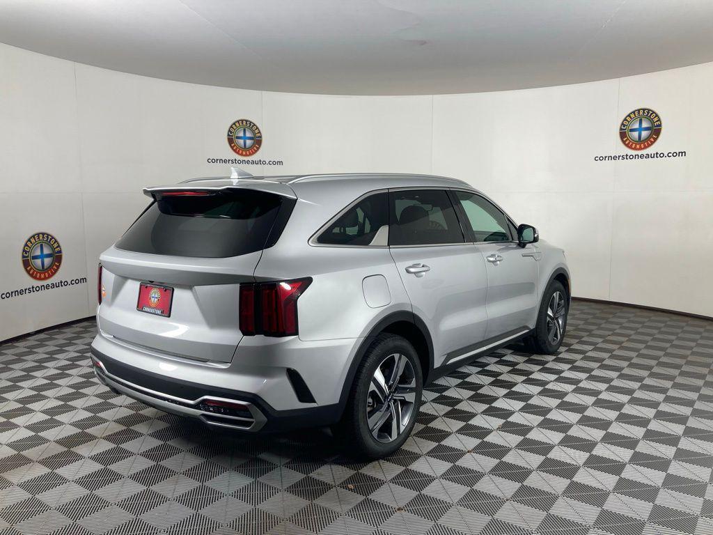 used 2022 Kia Sorento Plug-In Hybrid car, priced at $30,989
