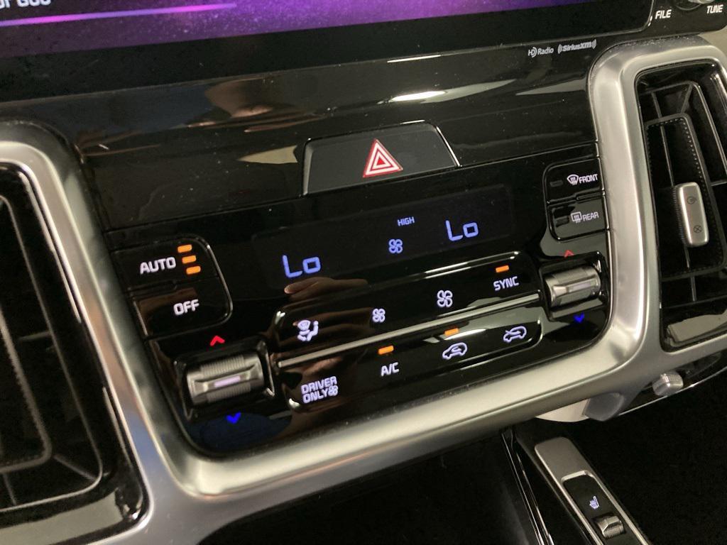 used 2022 Kia Sorento Plug-In Hybrid car, priced at $33,799