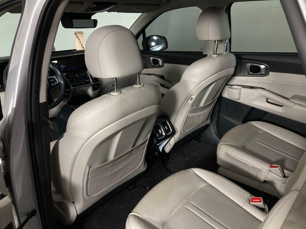 used 2022 Kia Sorento Plug-In Hybrid car, priced at $30,989