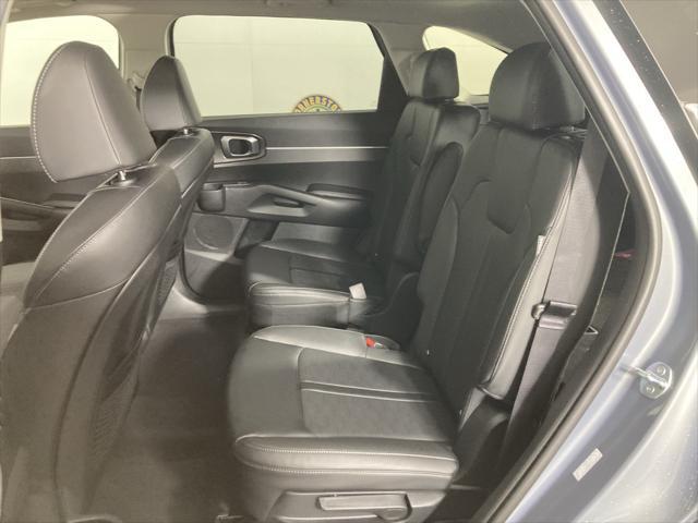 new 2025 Kia Sorento car, priced at $38,740