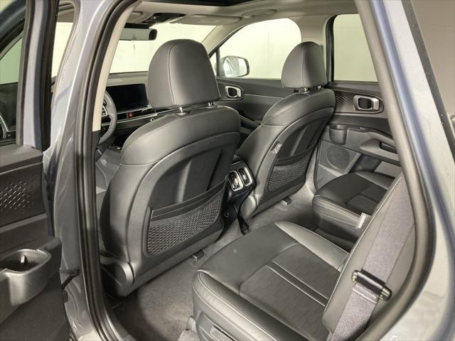 new 2025 Kia Sorento car, priced at $38,740