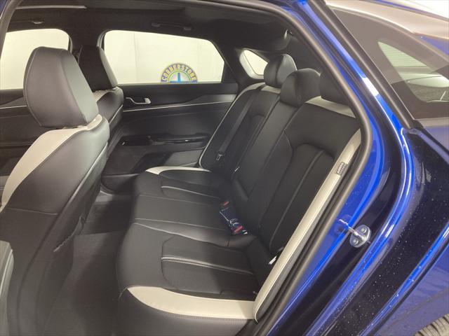 new 2025 Kia K5 car, priced at $31,258