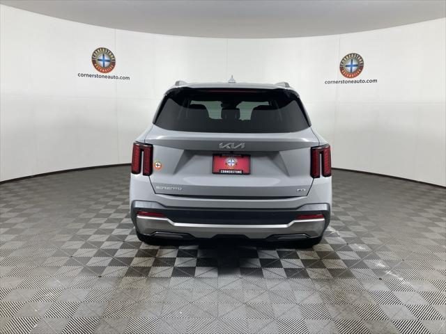 new 2025 Kia Sorento car, priced at $35,965