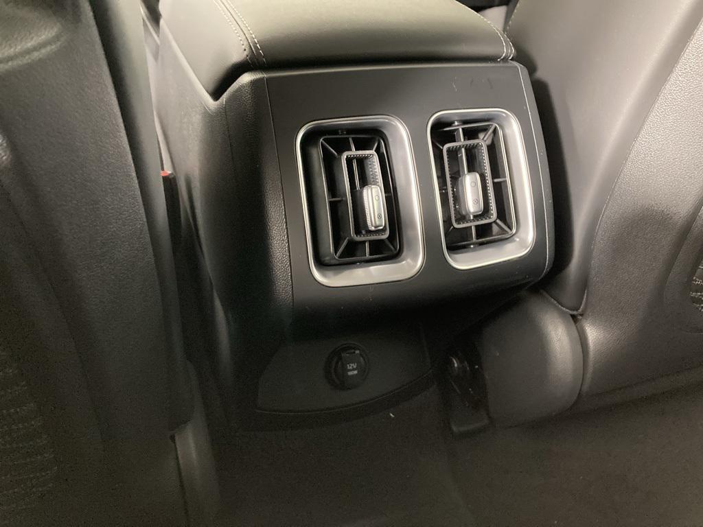 new 2025 Kia Sorento car, priced at $35,499