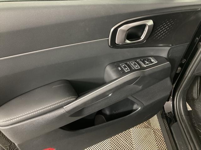 new 2025 Kia Sorento car, priced at $37,060