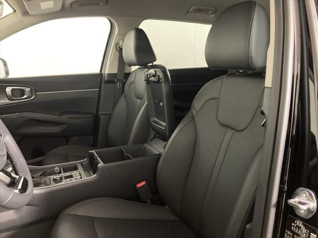 new 2025 Kia Sorento car, priced at $37,060