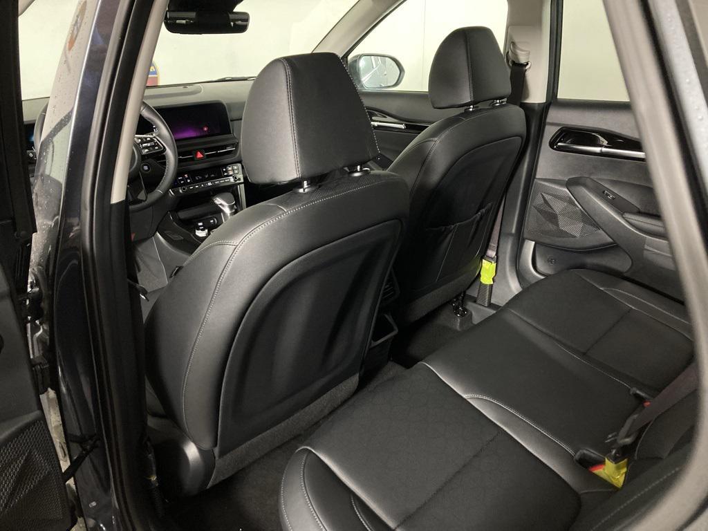 new 2025 Kia Seltos car, priced at $28,100