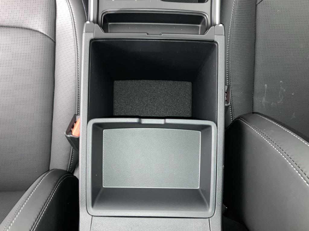 new 2025 Kia Sorento car, priced at $39,252