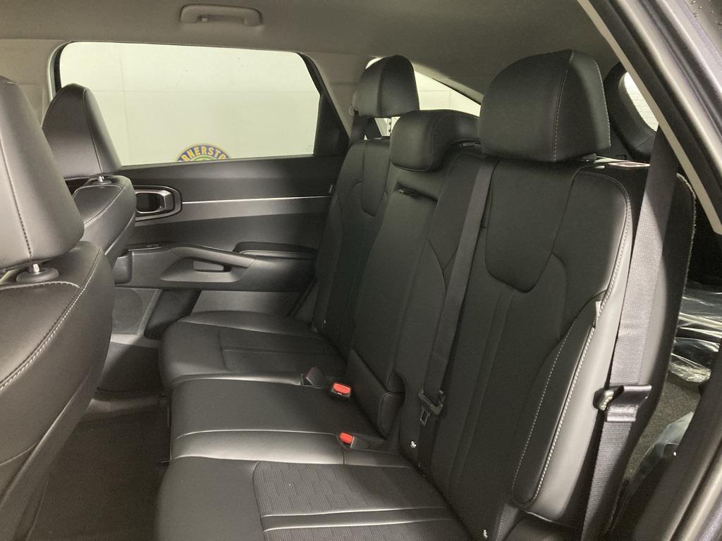 new 2025 Kia Sorento car, priced at $36,030