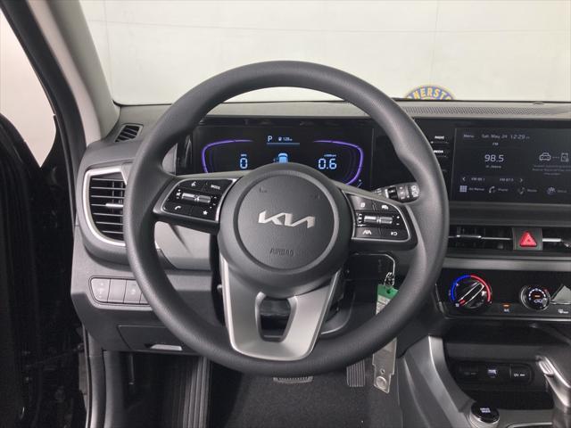 new 2025 Kia Seltos car, priced at $25,220