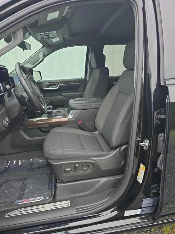used 2022 Chevrolet Silverado 1500 car, priced at $47,980