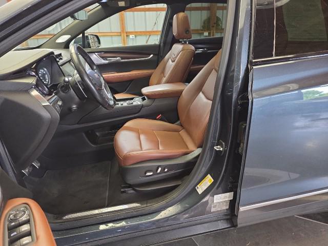 used 2021 Cadillac XT5 car, priced at $33,580